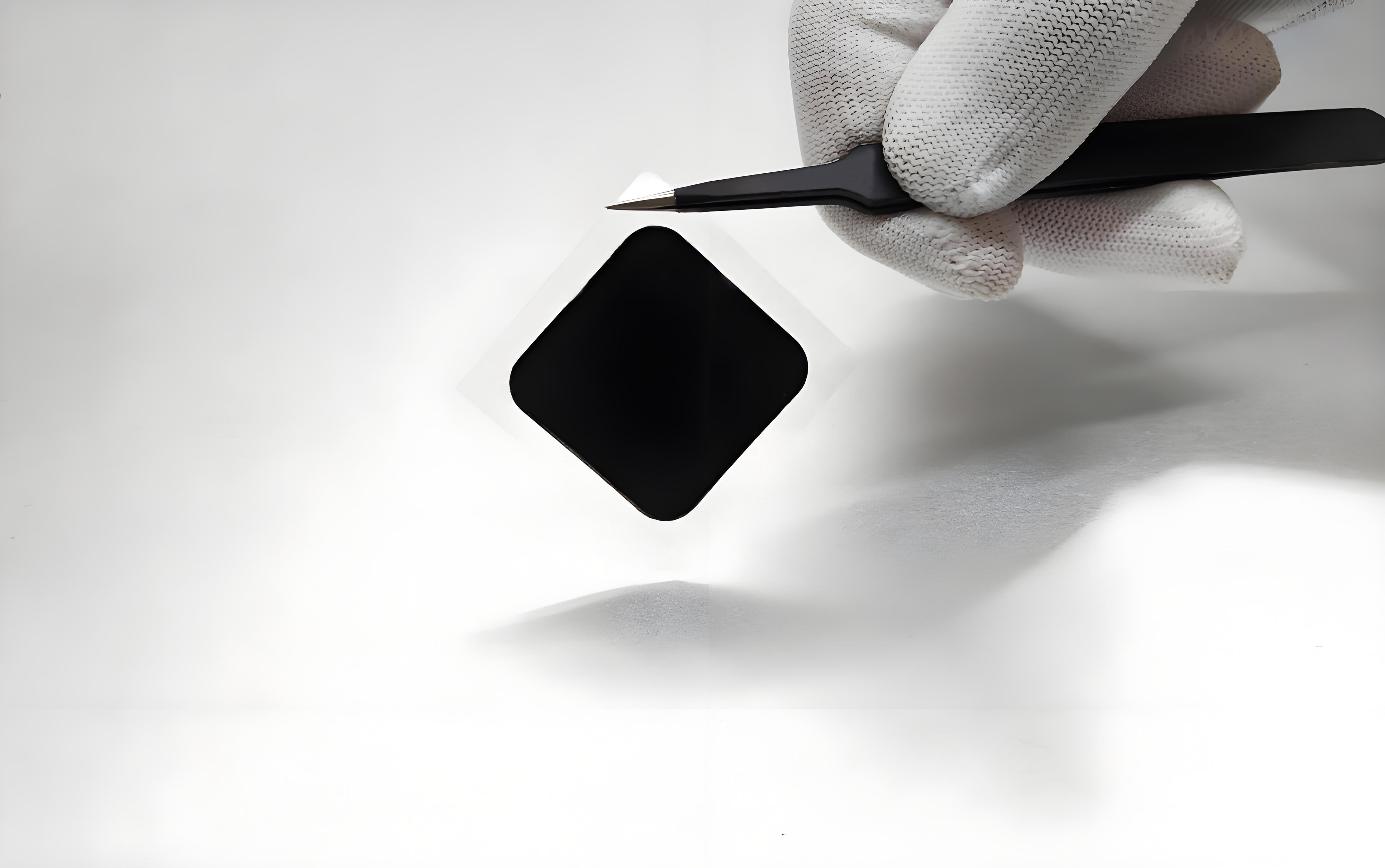 Ultrasonic spray coating solution for fuel cell electrode manufacturing